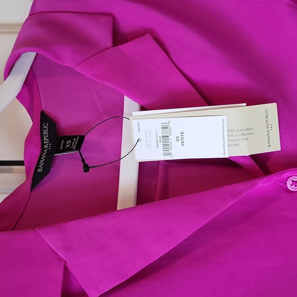 NWT Fushia BR Button Down - Picture 3 of 4